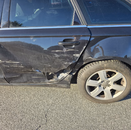 Unfallschaden Fahrertür
